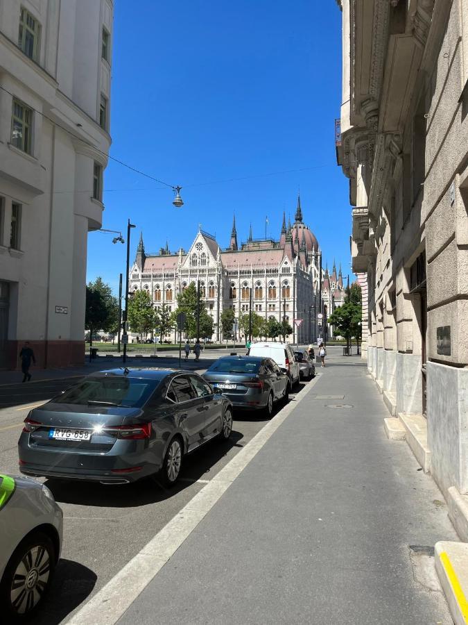 Academy Home - Elegant Place Next To The Parliament Budapest Exterior photo